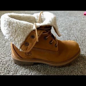 Timberland Teddy Fleece Fold-Down Boots size 6.5